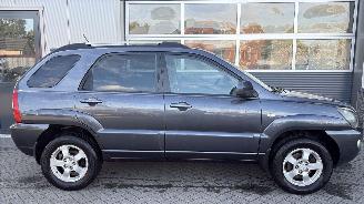 Kia Sportage 2.0 CVVT  X-Cite.  06-GPH-2 picture 2