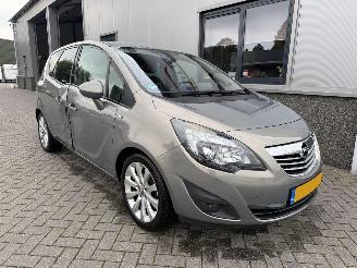 Coche accidentado Opel Meriva 1.4 Turbo Cosmo 12-PDP-4 2011/1
