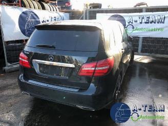 demontáž osobní automobily Mercedes B-klasse B (W246), Hatchback, 2011 / 2018 1.6 B-180 BlueEFFICIENCY Turbo 16V 2018/11