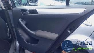 Volkswagen Jetta Jetta IV (162/16A), Sedan, 2010 / 2017 1.2 TSI picture 29