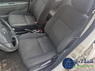 Daihatsu Sirion Sirion 2 (M3), Hatchback, 2005 1.0 12V DVVT picture 18