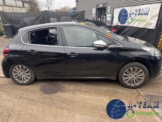 Peugeot 208 208 I (CA/CC/CK/CL), Hatchback, 2012 / 2019 1.2 12V e-THP PureTech 110 picture 5