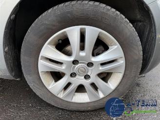 Opel Agila Agila (B), MPV, 2008 / 2014 1.0 12V picture 12