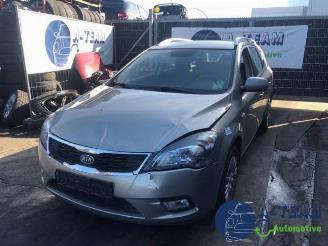 demontáž osobní automobily Kia Cee d Cee'd Sportswagon (JDC5), Combi, 2012 / 2018 1.4i CVVT 16V 2012/2