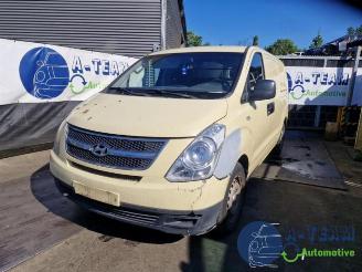Uttjänta bilar auto Hyundai H-300 H-300, Van, 2008 2.5 CRDi 2010/3