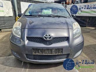 Toyota Yaris Yaris II (P9), Hatchback, 2005 / 2014 1.0 12V VVT-i picture 2