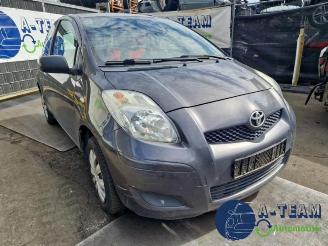 Toyota Yaris Yaris II (P9), Hatchback, 2005 / 2014 1.0 12V VVT-i picture 3