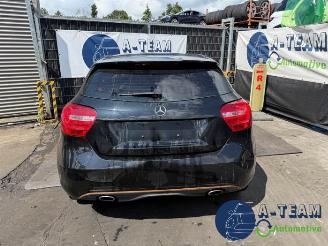Uttjänta bilar auto Mercedes A-klasse A (W176), Hatchback, 2012 / 2018 1.6 A-180 16V 2013/4