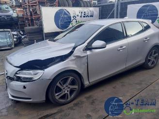 Volvo V-40 V40 (MV), Hatchback 5-drs, 2012 / 2019 2.0 D3 16V picture 4