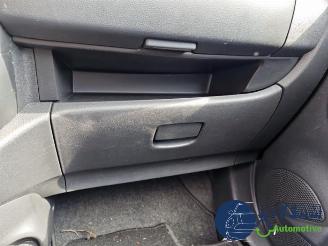 Nissan Micra Micra (K13), Hatchback, 2010 / 2016 1.2 12V picture 30