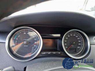 Peugeot 508 508 (8D), Sedan, 2010 / 2018 2.0 Hybrid4 16V picture 25