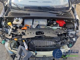 Renault Zoé Zoe (AG), Hatchback 5-drs, 2012 46kW picture 4