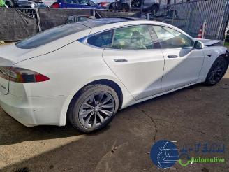 Tesla Model S Model S, Liftback, 2012 / 2026 100D picture 12
