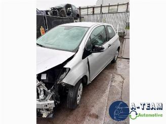 Toyota Yaris Yaris III (P13), Hatchback, 2010 / 2020 1.0 12V VVT-i picture 5