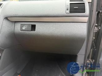 Volkswagen Touran Touran (1T1/T2), MPV, 2003 / 2010 1.4 16V TSI 140 picture 24