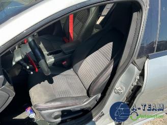 Mercedes Cla-klasse CLA (117.3), Sedan, 2013 / 2019 2.0 CLA-250 Turbo 16V picture 19