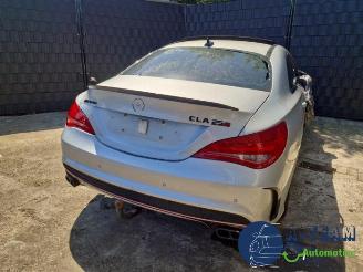 Coche siniestrado Mercedes Cla-klasse CLA (117.3), Sedan, 2013 / 2019 2.0 CLA-250 Turbo 16V 2014/3