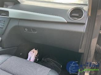 Mercedes C-klasse C (W204), Sedan, 2007 / 2014 1.6 C-180 16V BlueEfficiency picture 31