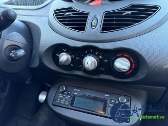 Renault Twingo Twingo II (CN), Hatchback 3-drs, 2007 / 2014 1.2 16V picture 23