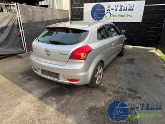 Kia Pro cee d Pro cee'd (EDB3), Hatchback 3-drs, 2008 / 2012 1.4 CVVT 16V picture 3