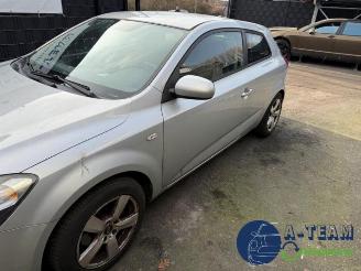 Kia Pro cee d Pro cee'd (EDB3), Hatchback 3-drs, 2008 / 2012 1.4 CVVT 16V picture 9