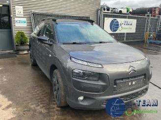 Coche siniestrado Citroën C4 cactus C4 Cactus (0B/0P), Hatchback 5-drs, 2014 1.2 PureTech 110 12V 2018/1