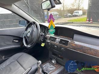 BMW 5-serie 5 serie (E60), Sedan, 2003 / 2010 520i 24V picture 12