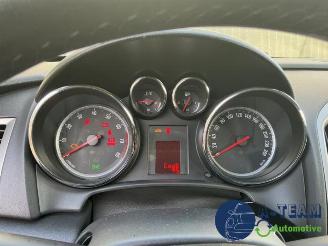 Opel Astra Astra J (PC6/PD6/PE6/PF6), Hatchback 5-drs, 2009 / 2015 1.4 Turbo 16V picture 16