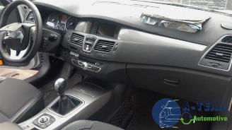 Renault Laguna Laguna III (BT), Hatchback 5-drs, 2007 / 2015 2.0 16V Hi-Flex picture 17