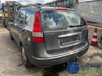 Hyundai I-30 i30 Crosswagon (WWH), Combi, 2007 / 2012 1.4 CVVT 16V picture 14