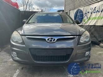 Hyundai I-30 i30 Crosswagon (WWH), Combi, 2007 / 2012 1.4 CVVT 16V picture 4