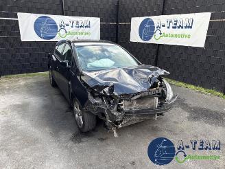 Vrakbiler auto Opel Astra Astra J Sports Tourer (PD8/PE8/PF8), Combi, 2010 / 2015 1.4 Turbo 16V 2011/2