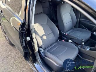 Kia Rio Rio III (UB), Hatchback, 2011 / 2017 1.2 CVVT 16V picture 14