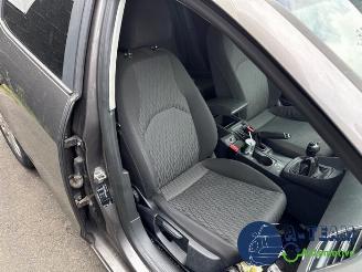 Seat Leon Leon (5FB), Hatchback 5-drs, 2012 / 2020 1.6 TDI Ecomotive 16V picture 18