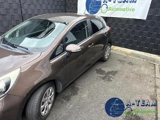 Kia Rio Rio III (UB), Hatchback, 2011 / 2017 1.2 CVVT 16V picture 4