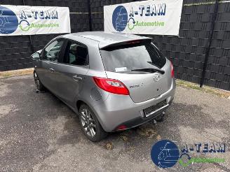 demontáž osobní automobily Mazda 2 2 (DE), Hatchback, 2007 / 2015 1.3 16V MZR 2012/11