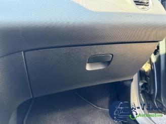 Peugeot 308 308 (4A/C), Hatchback, 2007 / 2015 1.6 16V THP 155 picture 25