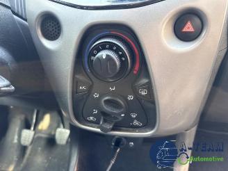 Toyota Aygo Aygo (B40), Hatchback, 2014 1.0 12V VVT-i picture 22