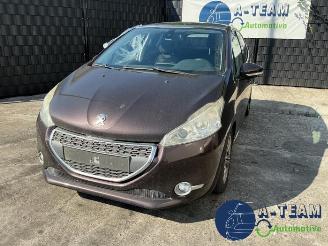 Dezmembrări autoturisme Peugeot 208 208 I (CA/CC/CK/CL), Hatchback, 2012 / 2019 1.4 16V 2012/5