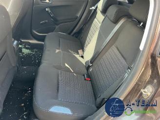 Peugeot 208 208 I (CA/CC/CK/CL), Hatchback, 2012 / 2019 1.4 16V picture 17