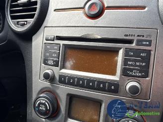 Kia Carens Carens III (FG), MPV, 2006 / 2013 2.0i CVVT 16V picture 25