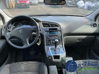 Peugeot 5008 5008 I (0A/0E), MPV, 2009 / 2017 1.6 HDiF 16V picture 12