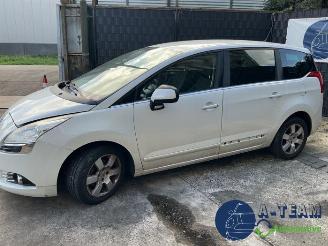 Peugeot 5008 5008 I (0A/0E), MPV, 2009 / 2017 1.6 HDiF 16V picture 5