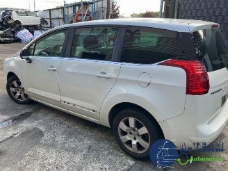 Peugeot 5008 5008 I (0A/0E), MPV, 2009 / 2017 1.6 HDiF 16V picture 6