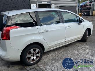 Peugeot 5008 5008 I (0A/0E), MPV, 2009 / 2017 1.6 HDiF 16V picture 8