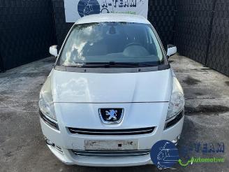 Peugeot 5008 5008 I (0A/0E), MPV, 2009 / 2017 1.6 HDiF 16V picture 2
