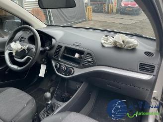 Kia Picanto Picanto (TA), Hatchback, 2011 / 2017 1.0 12V picture 16