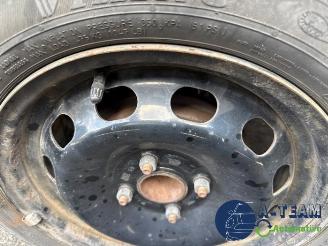 Ford Fiesta Fiesta 6 (JA8), Hatchback, 2008 / 2018 1.0 Ti-VCT 12V 65 picture 11