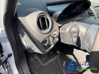 Ford Fiesta Fiesta 6 (JA8), Hatchback, 2008 / 2018 1.0 Ti-VCT 12V 65 picture 16