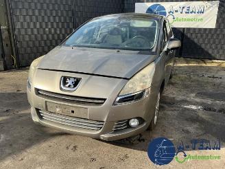 Uttjänta bilar auto Peugeot 5008 5008 I (0A/0E), MPV, 2009 / 2017 1.6 THP 16V 2010/4